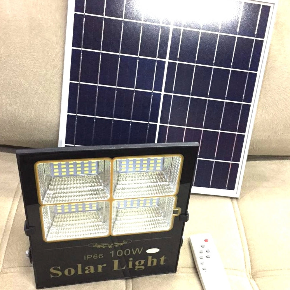 Luminária Refletor Solar fotovoltaica 100 W - 10250 lumens